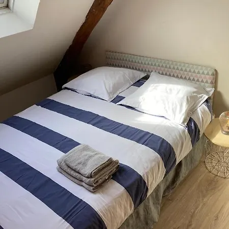 4 Pers Au Centre Des Remparts 아파트 게랑드