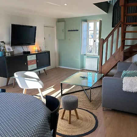 4 Pers Au Centre Des Remparts 아파트