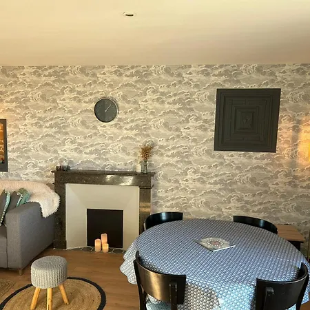 아파트 4 Pers Au Centre Des Remparts